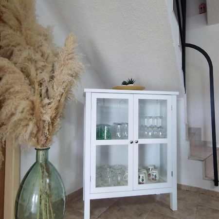 Scenic Sea View,Three Bedroom Villa With Pool Trogir Buitenkant foto