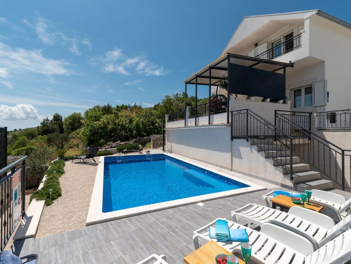 Scenic Sea View,Three Bedroom Villa With Pool Trogir Buitenkant foto