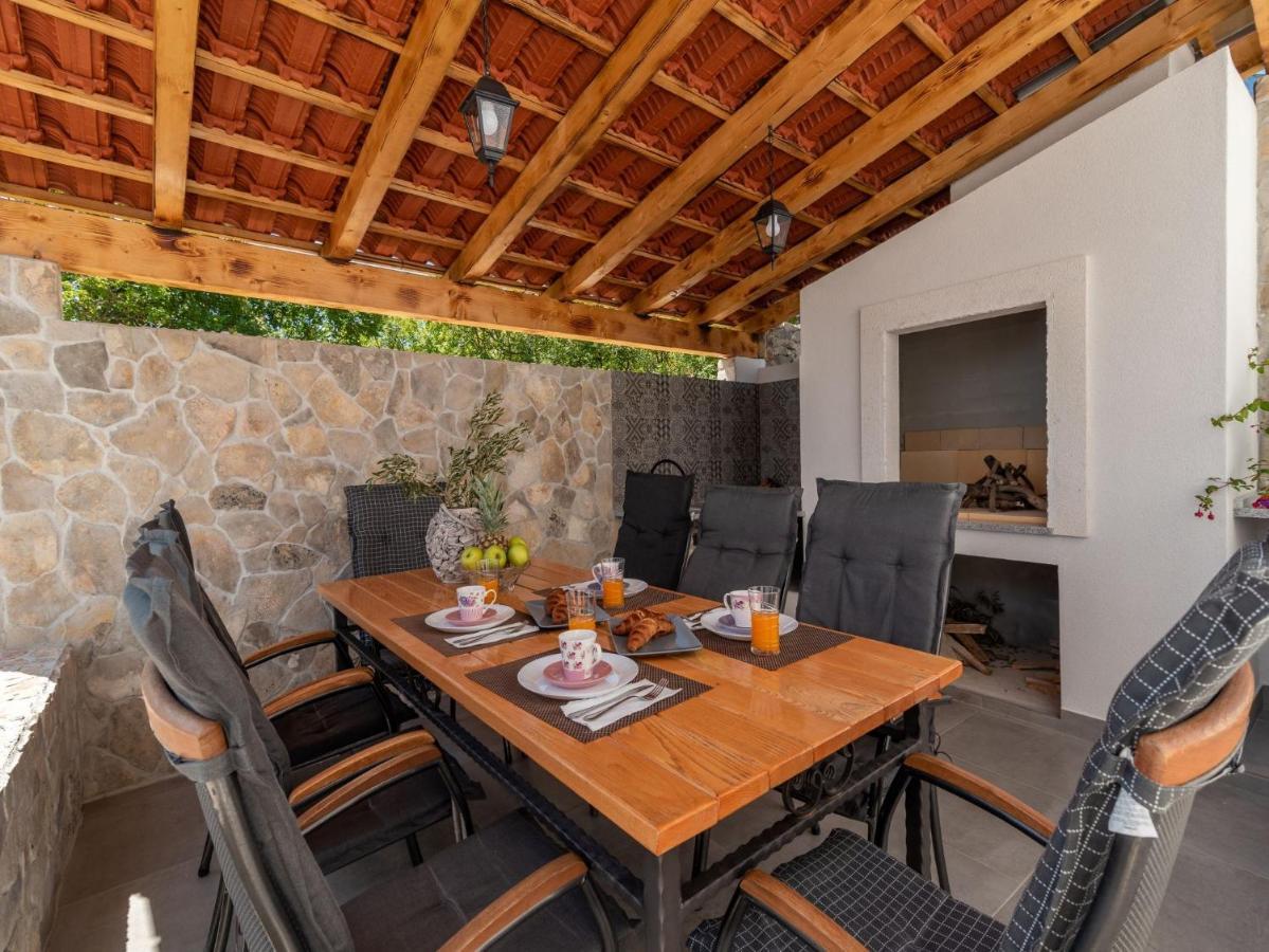 Scenic Sea View,Three Bedroom Villa With Pool Trogir Buitenkant foto